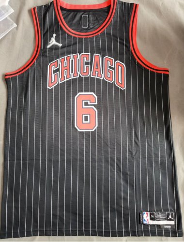 Maillot Basket 6 Caruso Bulls Noir avec Stripe