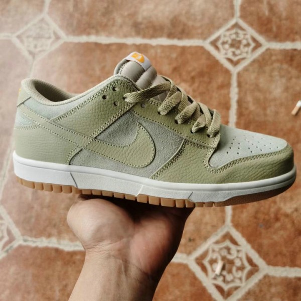 Nike SB Dunk Low Pro