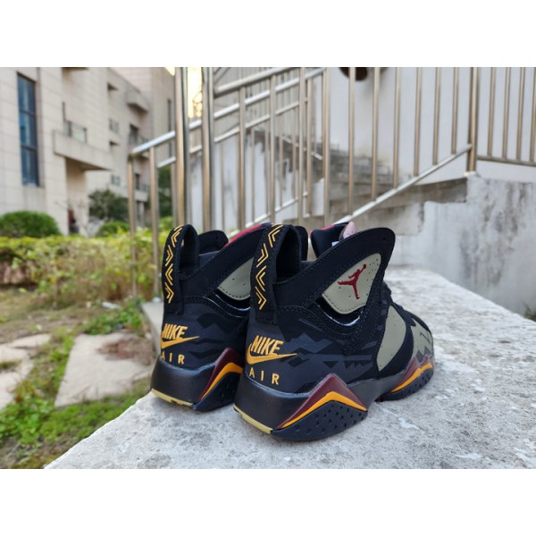 NIKE AIR JORDAN 7 RETRO SE Noir OLIVE Homme Chaussures